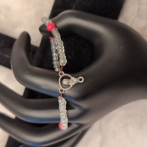 💵2/$10Bundle and Save💵 Clear Beaded Stretch Bracelet With Silver Toned Focus